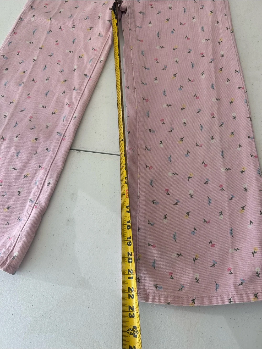 Old Navy Girls Size 12 High Rise Baggy Wide Leg Jeans Pink Floral Print Denim